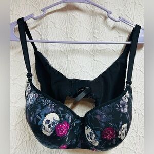 Torrid Curve 38D Skull Rose Print Black Bra